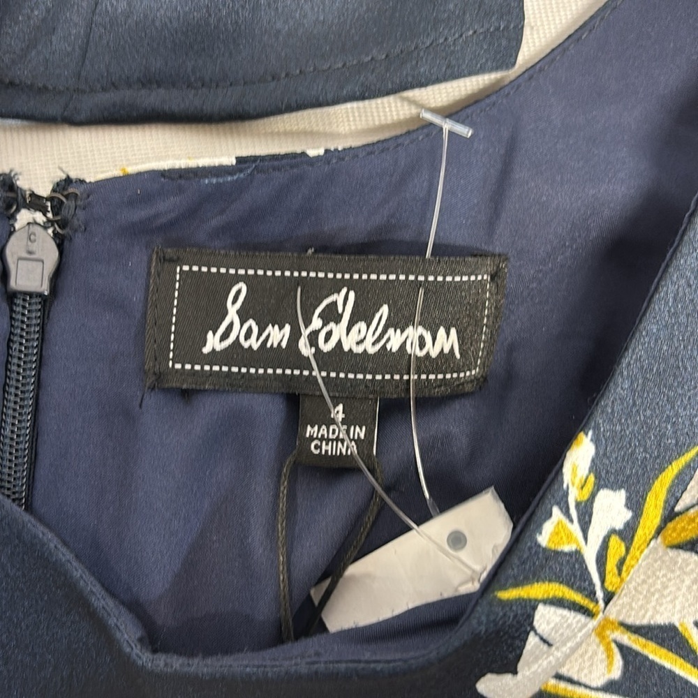 Sam Edelman Navy Floral Midi  tossed flower puff  stretchy sleeve Dress size 4 - Picture 9 of 10